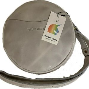 NEW Portland Leather Goods 🦄 Beluga Lg Circle crossbody 🦄
